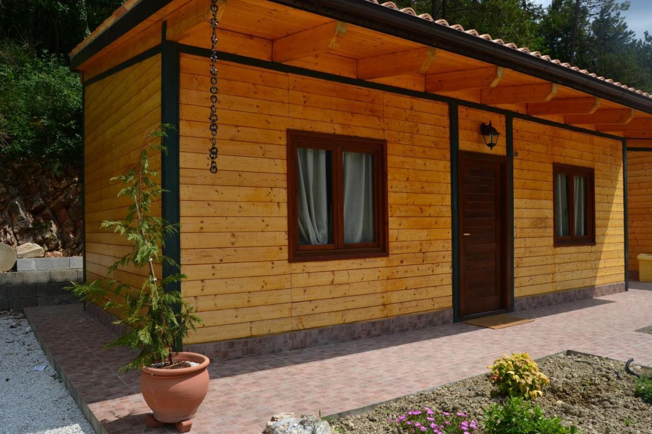 Hotel Pineta Ristorante Country House In Fabriano Campodonico (Ancona) Quarto foto