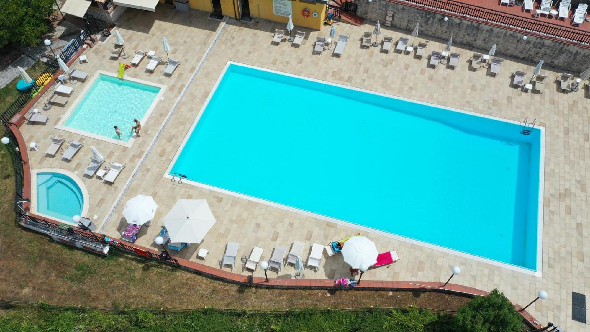 Hotel Pineta Ristorante Country House In Fabriano Campodonico (Ancona) Exterior foto