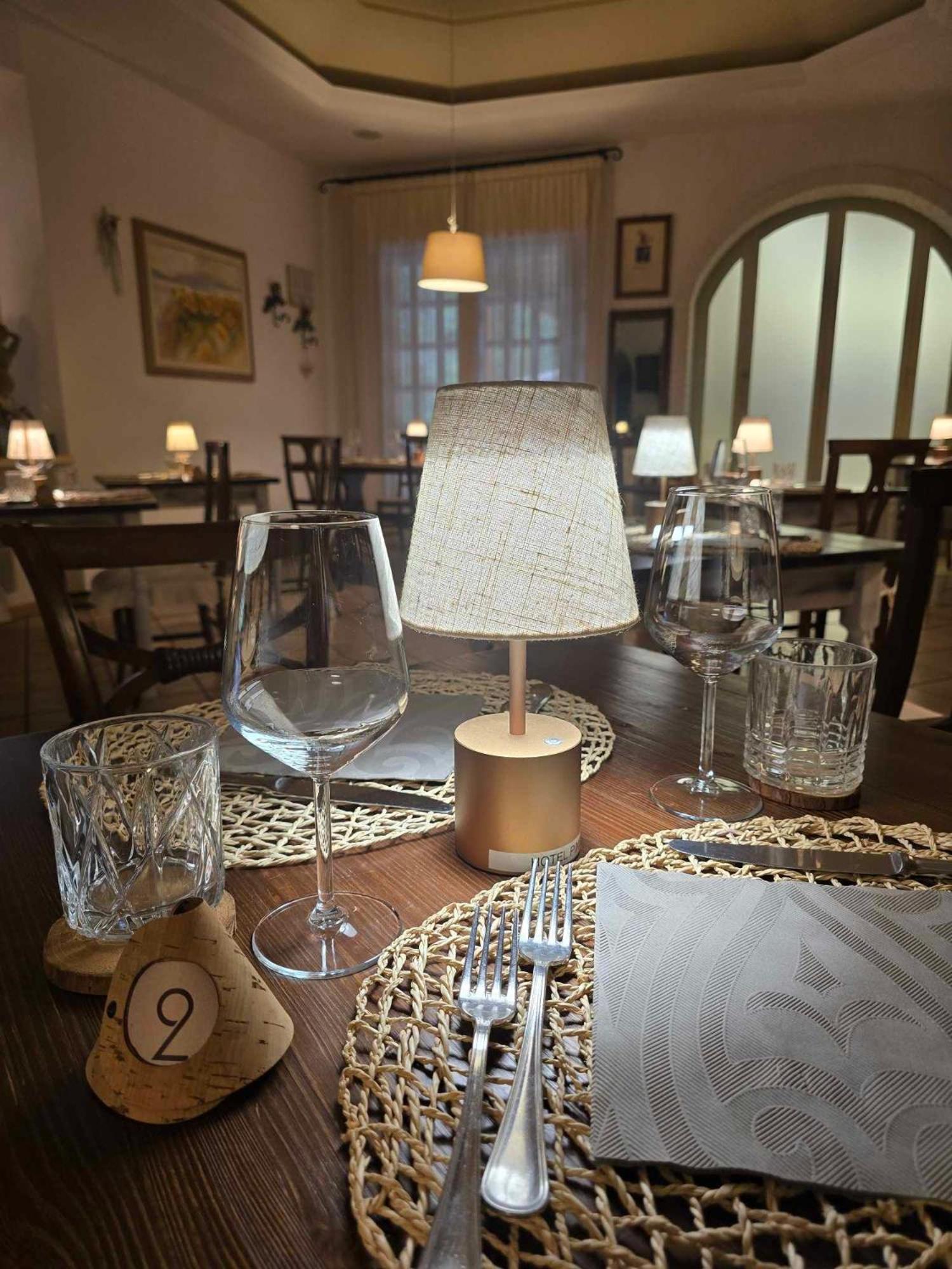 Hotel Pineta Ristorante Country House In Fabriano Campodonico (Ancona) Exterior foto