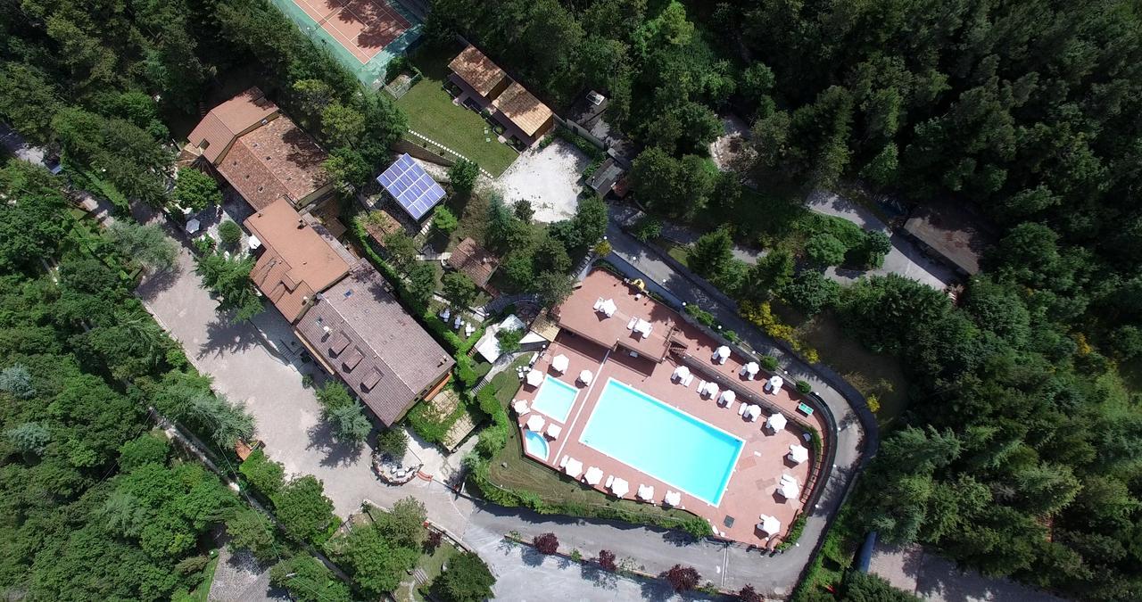 Hotel Pineta Ristorante Country House In Fabriano Campodonico (Ancona) Exterior foto